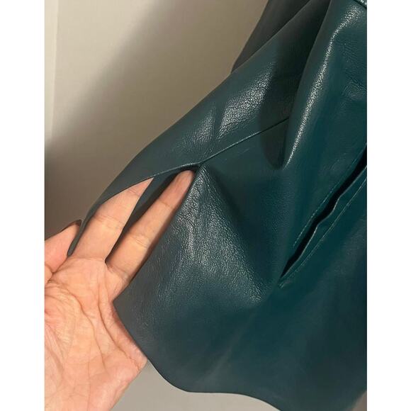 CHICO'S Faux Leather Jasper Green Women's Shacket Outerwear Jacket sz. 2 or L - Picture 6 of 10